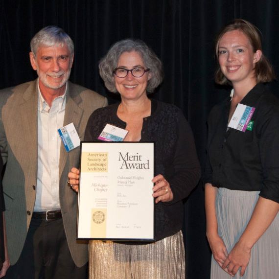 Oakwood Heights Master Plan wins MI ASLA award for design.